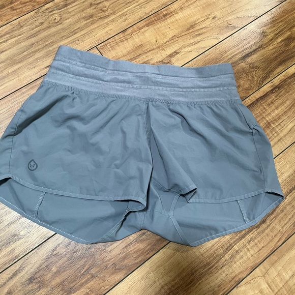 Tasc performance shorts - Picture 1 of 6